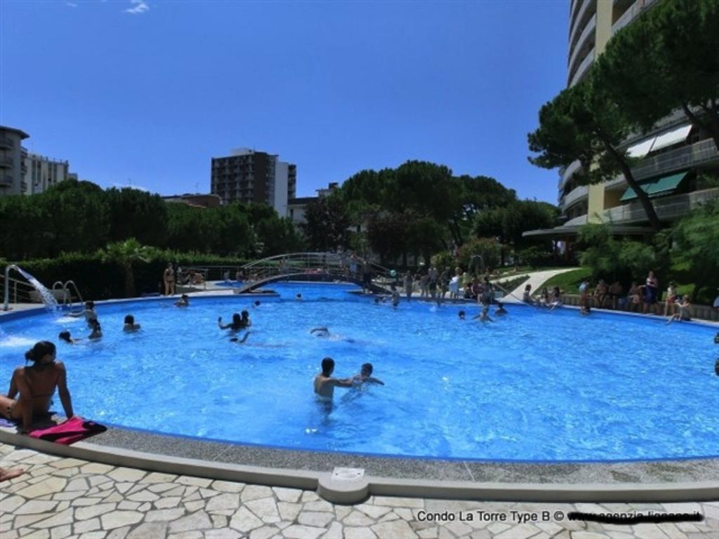 شقة Lignano Sabbiadoro With Pool المظهر الخارجي الصورة